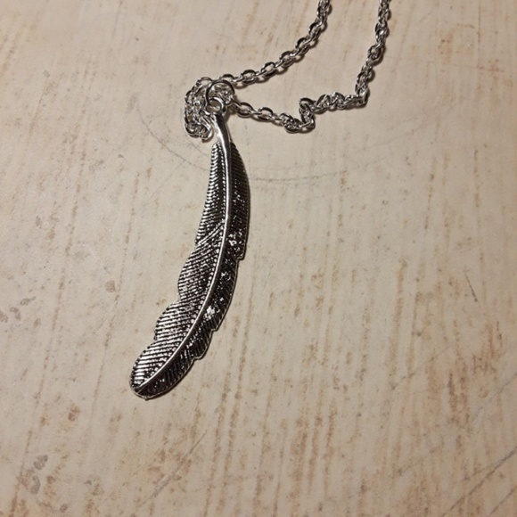 Feather Pendant Layer Silver Turquoise Necklace - Picture 5 of 6